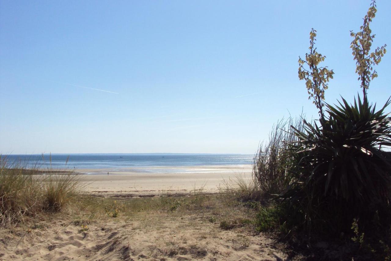 Les Chambres Des Gites Des Isles Barneville-Carteret Esterno foto